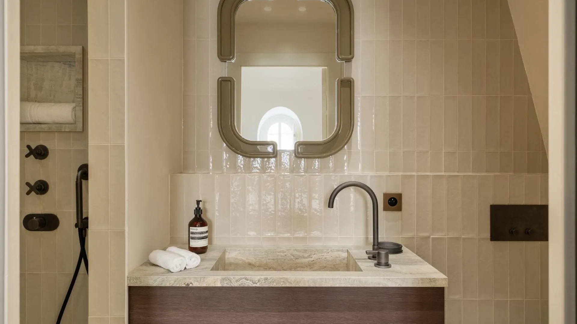 Highstay Maisons - Boetie Paris 4*,  France